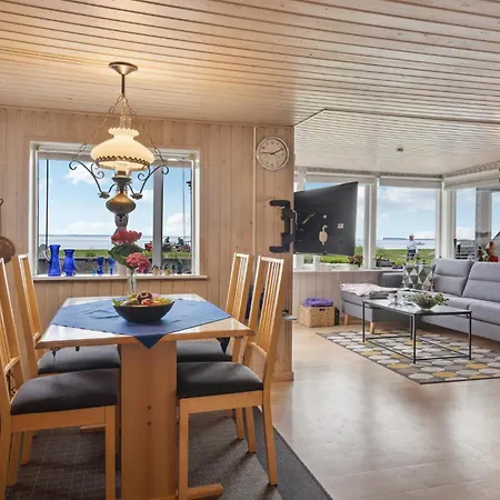 Lovely In Bjert With Kitchen Holiday home Binderup Strand