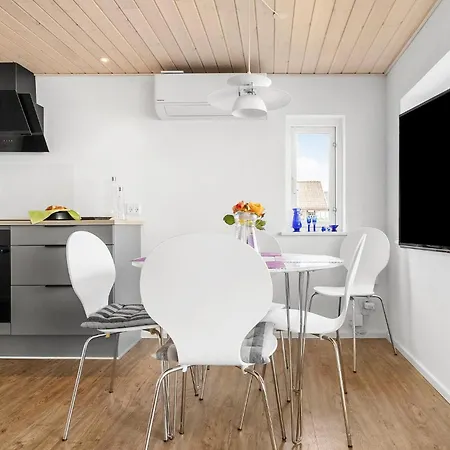 Lovely In Bjert With Kitchen 펜션 *